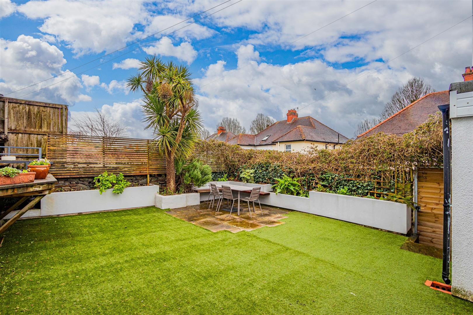 WINCHESTER AVENUE, PENYLAN, CARDIFF Jeffrey Ross Estate Agents